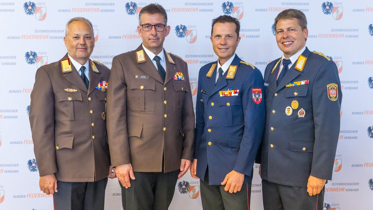 Zwei neue Vizepräsidenten: Der Bundesfeuerwehrtag hat gewählt - OOELFV